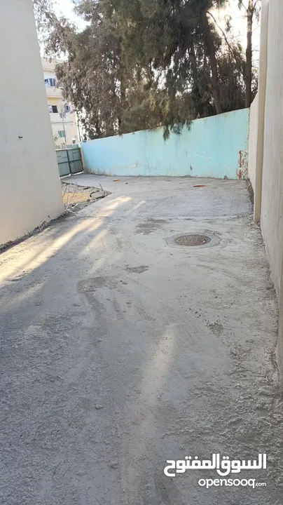 محلات عيادات مخازن صالون حلاقة تسوية للايجار