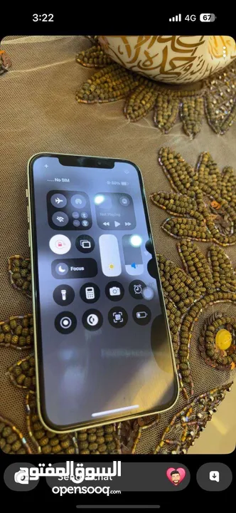 هاتف ايفون 12