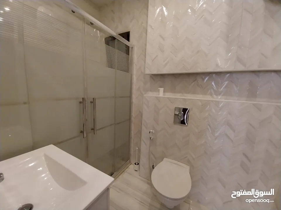 شقة للايجار في دير غبار  ( Property 33038 ) سنوي فقط