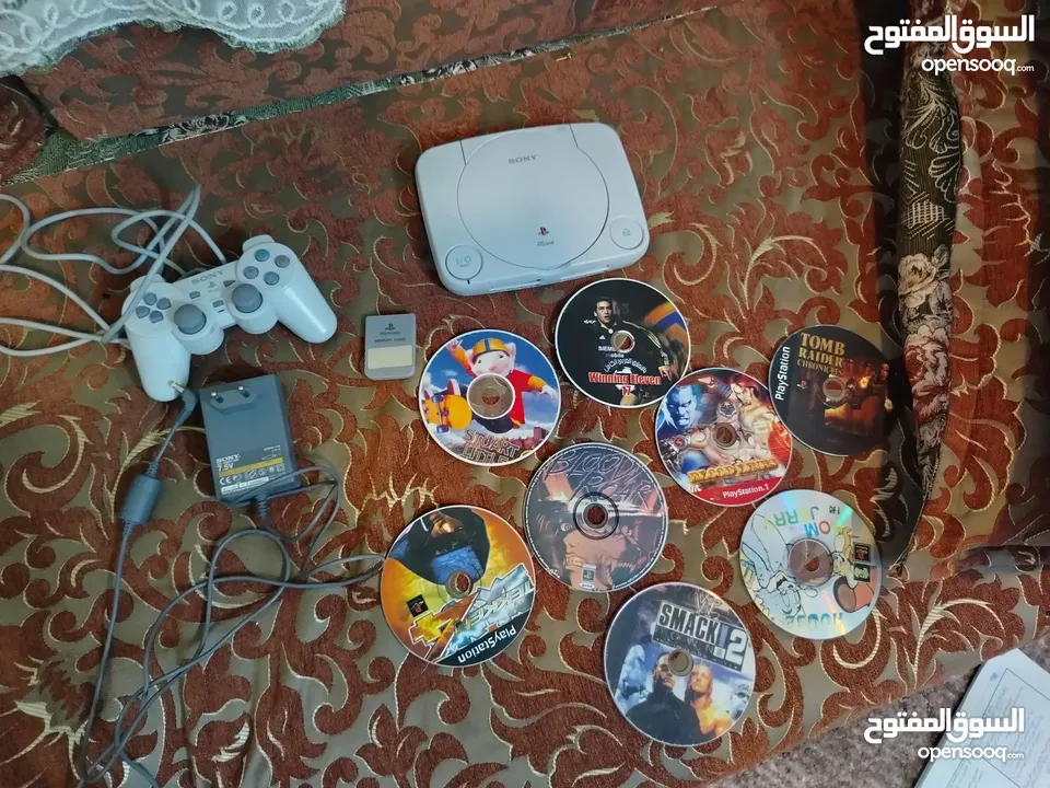 يد ps1 اصلي مع قطع ps1  اصليات  نضيفه  للبيع او البدل ع يد او شي ثاني