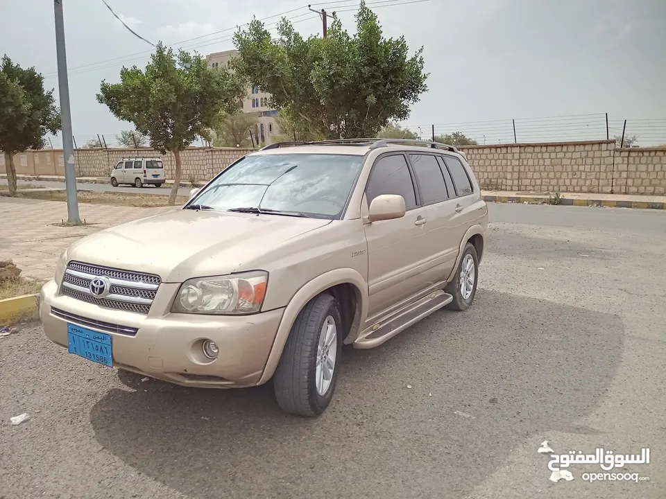 هايلندر هايبرد 2006 سنجل ماشي 160 الف م فقط