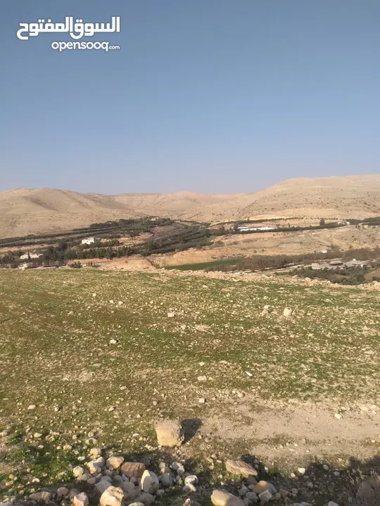 قطعة أرض للبيع مميزة بأطلالة مرتفعة وبسعر مغري