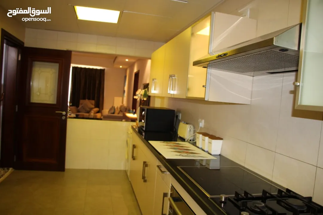 2 Bedrooms Apartment for Sale in Muscat Hills REF:1041AR