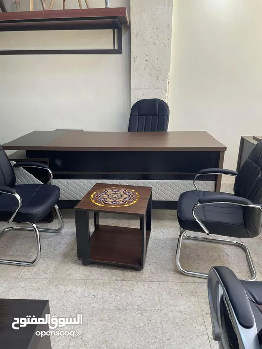 ‏مكتب مدير متميز   مكتب + الجانبية مع طاولة أمامية مقياس 180