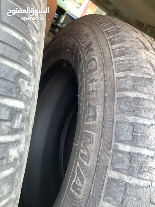 تواير يوكوهاما ياباني اصلي بحالة ممتازه قياس17-265-65 Yokohama tires size 17-265-65 like new
