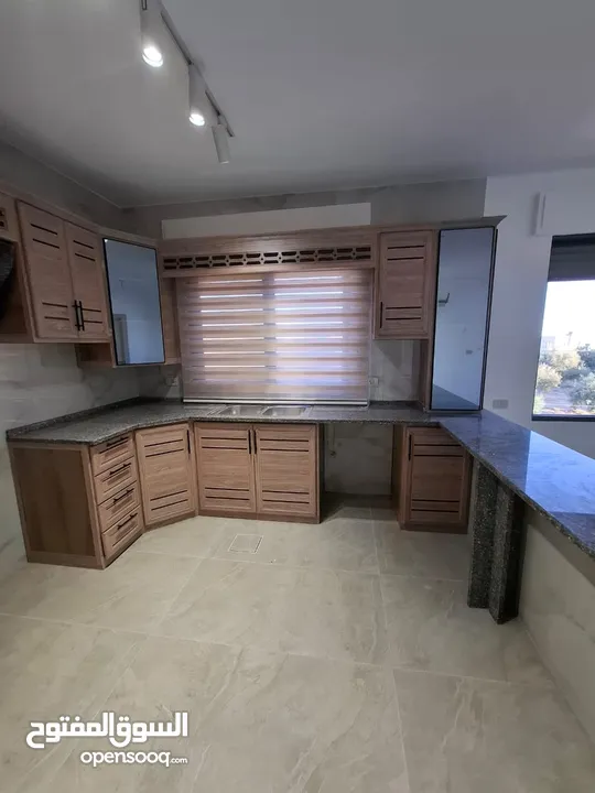مطابخ بأفضل الاسعار والإكسسوارات الايطاليه والتقسيم الهندسي بأفضل التصاميم والديكورات الحديثة
