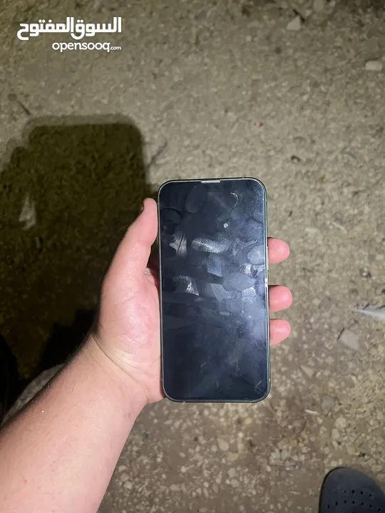 آيفون 13 عادي 128 جيجا بطاريه 89 لون اخضر غامق