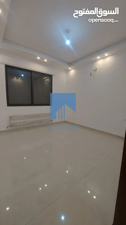 شقة فاخرة للبيع في ضاحية الأمير راشد طابق ثاني 225م تشطيب سوبر ديلوكس لم تسكن