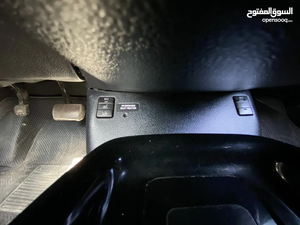 Toyota Prius prime plug-in Hybrid موديل 2017 بطارية ليثيوم فل كامل اعلى صنف