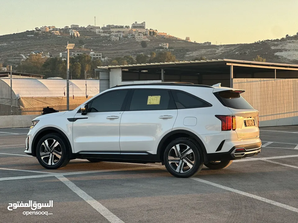 كايا سورينتو 2023 فل الفل  فتحة سقف بانوراما  4x4 ///240Hp بنزين + كهرباء  ( Haybrid) 1600cc