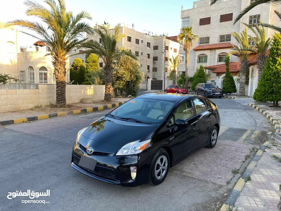 تيوتا بريوس مديل 2014اقساط اوللبدل على سياره بقيمة الدفعه5500فحص كامل 4جيد مرفق الرقم موجود عل ملاحظ