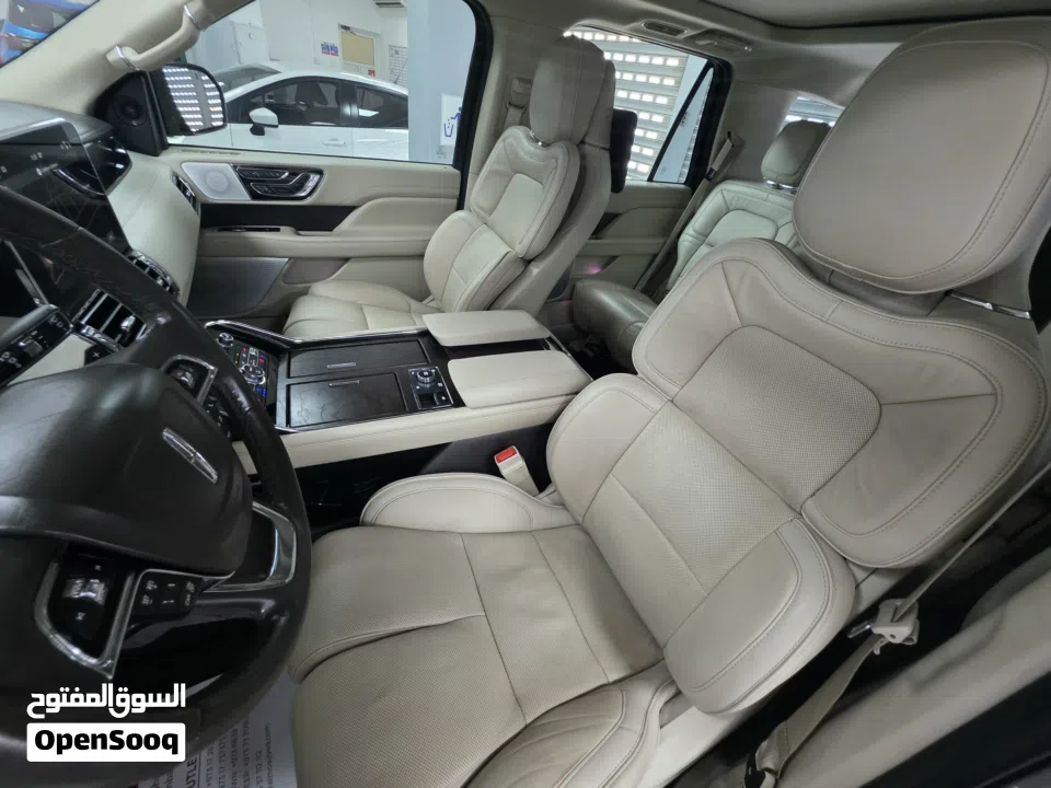 سيارة لينكولن نافيجبتور 2019 بحالة الوكالة Lincoln Navigator 2019 لون مميز