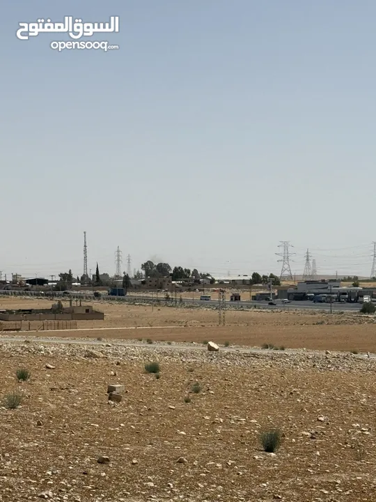 ارض في الجيزه على شارعين مقابل مجمع الدوائر