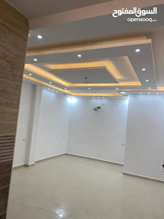 أسكانات الأساس - شقة ارضي فاخرة بتشطيبات مميزة للبيع - 155م - الزرقاء - ضاحية المدينة