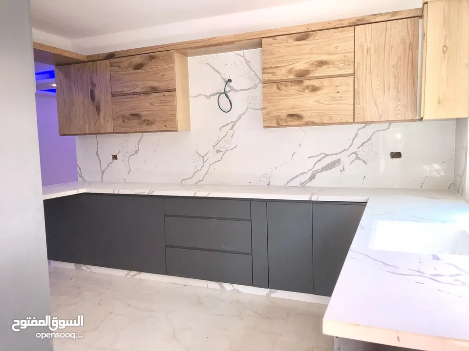 شقة للإيجار مع حديقة ومدخل خاص