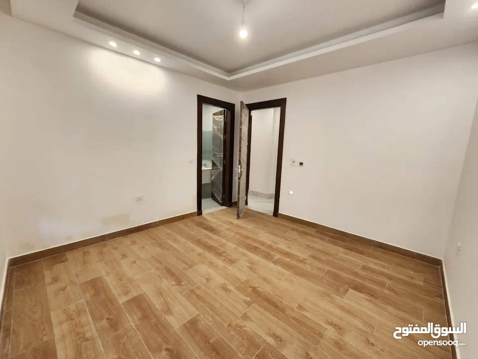 شقة نصف مفروشة للإيجار في عبدون - ref : 14583