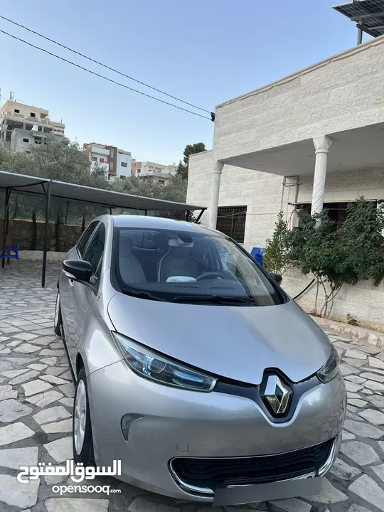 رينو زوي 2016