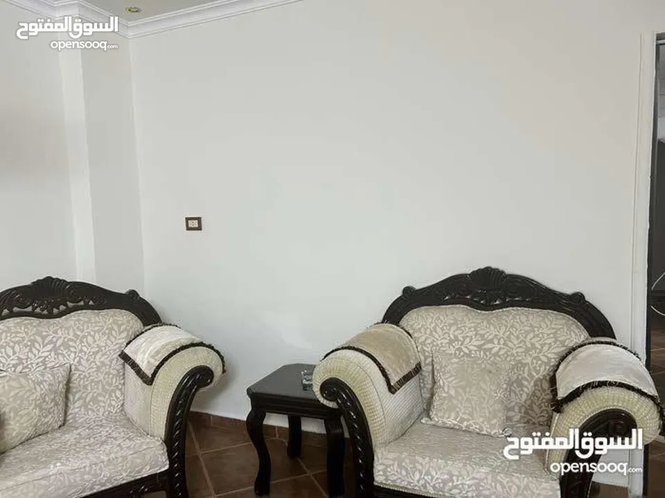 كنب مستعمل عدد 12 للبيع