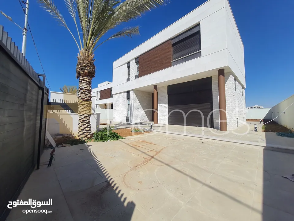 فيلا مستقلة للبيع في الطنيب، بمساحة ارض 650م