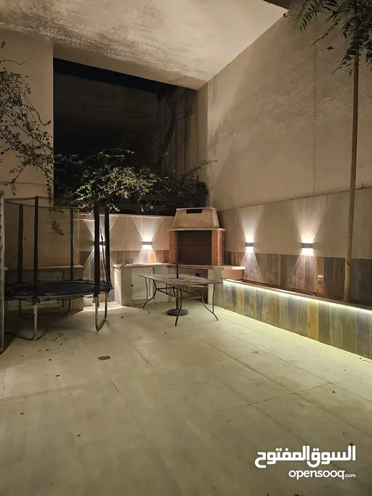للايجار السنوي فقط شقة مودرن مع تراس modern apartment with terrace