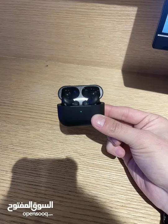 Apple Airpods pro 1(warranty available)