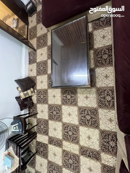 اثاث مستعمل طقم كنابايات/ برداي +بحرة / سجادة / طاولة