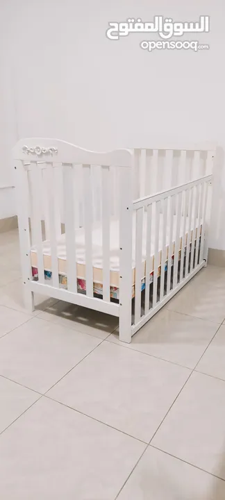White baby crib IKEA with Comfort mattress