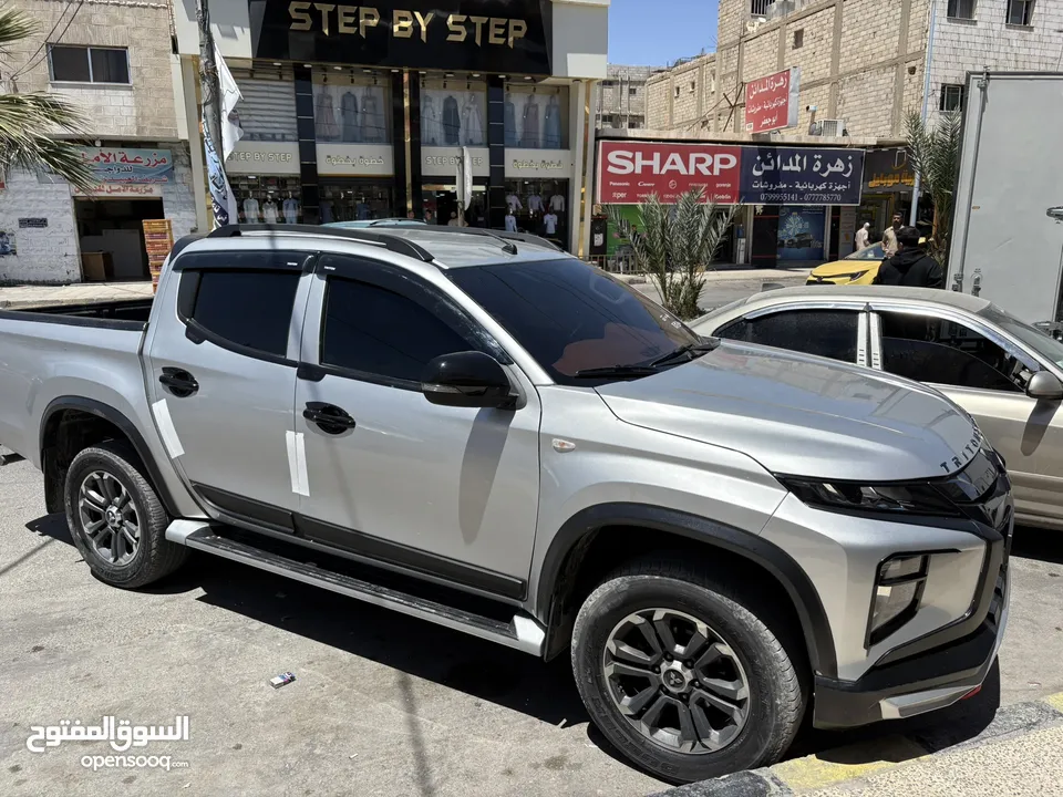 بكم l200 ميتسوبيشي 2022 للبيع