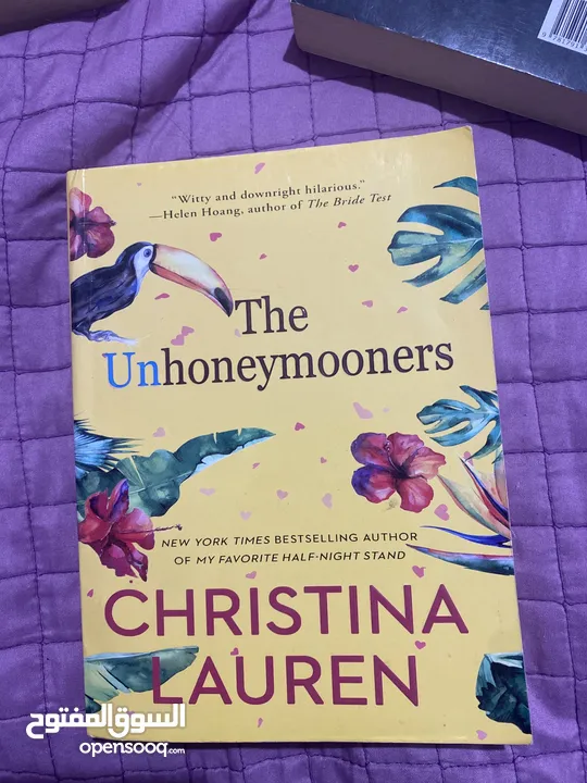 The Unhoneymooners book by Christina Lauren.