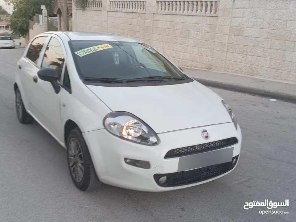 فيات بونتو2011