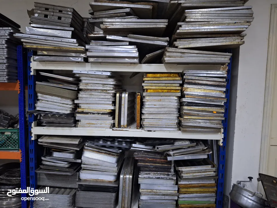 بيع معدات مطاعم وكفيهات ومخابز ومطابخ مركزيه  معدات مستعمله شبه جديد نظيفه ومظمونه