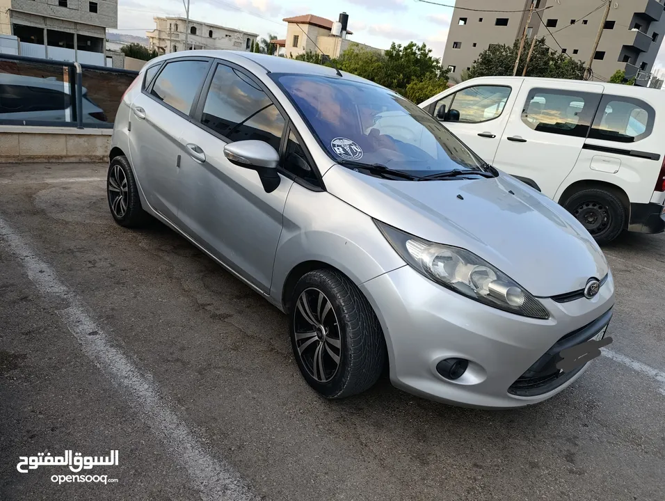 فورد فييستا 2012 اوتومات بسعر مغري