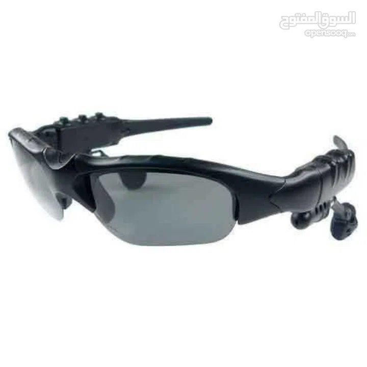 نظارة + بلوتوث متعددة الاستخدامات الاصلية  خصوصا للذين يتكلمون على الهاتف اثناء القيادة مزاياها