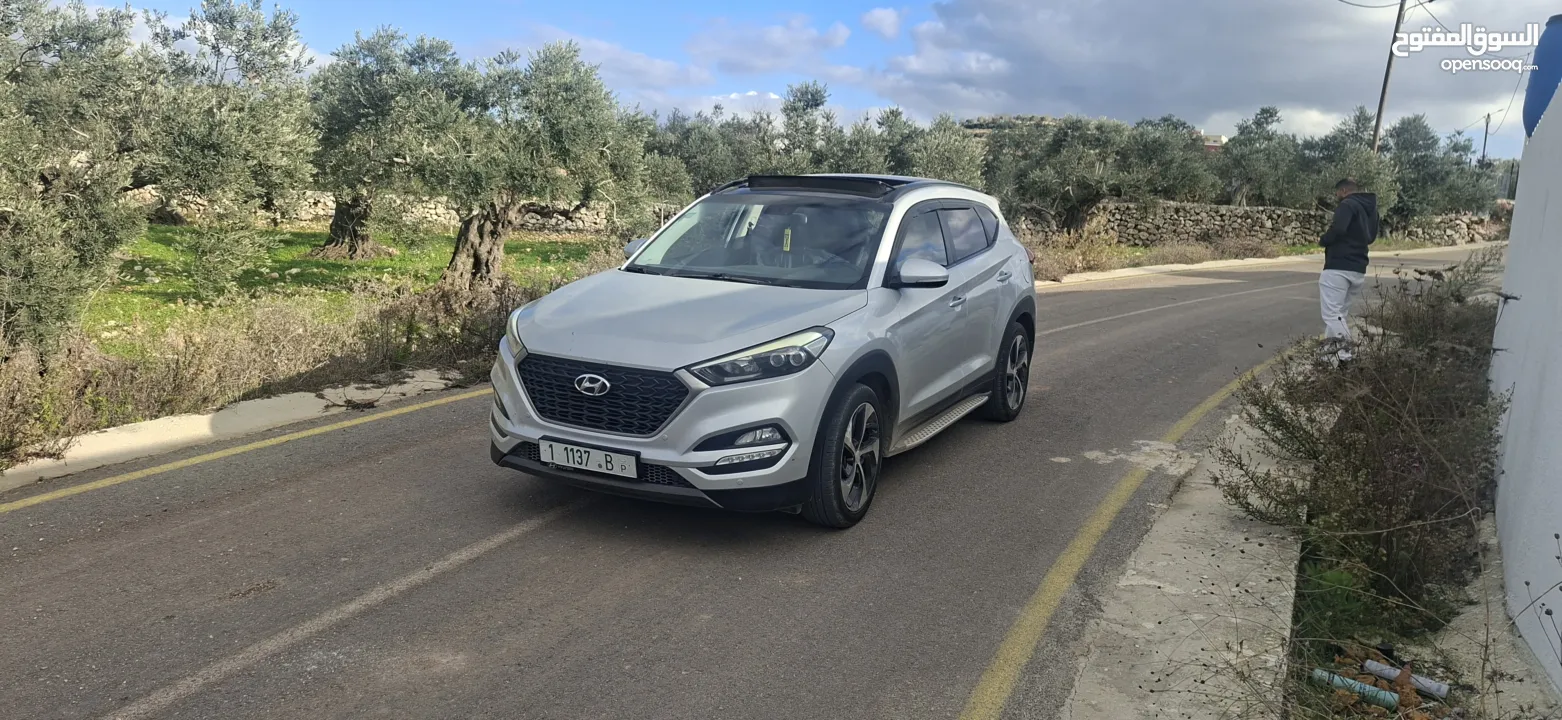 جيب هواندي توسان موديل 2016-ماتور 2000ديزل فل فل اضافات مع فتحة سقف بنوراما الجيب فحص شركة ونخب