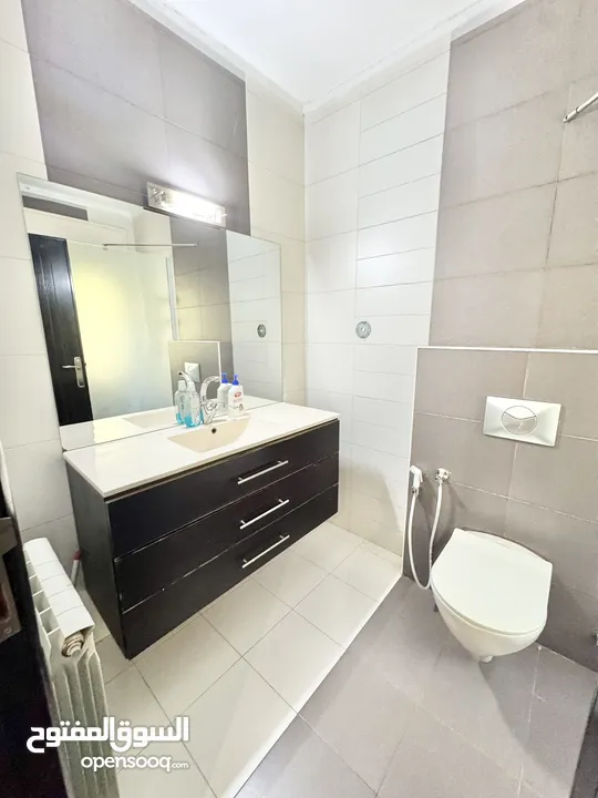 شقة للبيع بسبب السفر