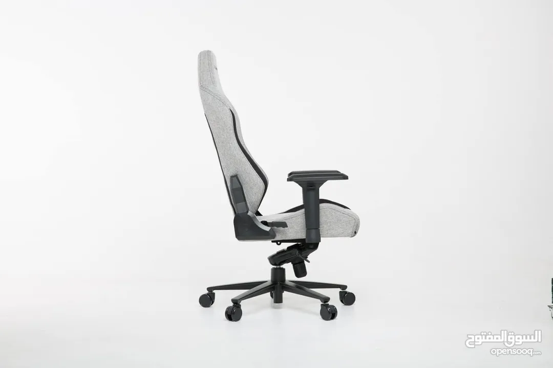 كرسي جيمنغ مريح لساعات اللعب الطويلة لون ابيض Dragon War Gaming Chair GC-023  السعر شامل التوصيل