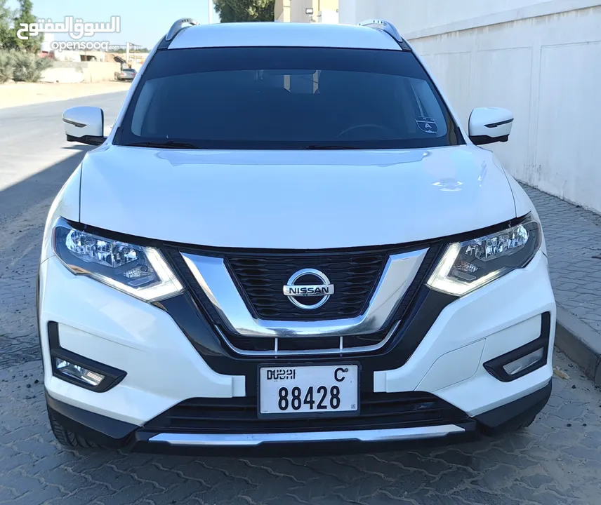 NISSAN XTRAIL ROUGE 2017 FULL OPTION NO SUNROOF 4 CAMERA 360 VIEW KEYLESS START