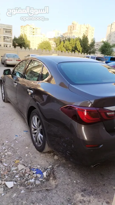 انفينيتي Q70 بحالة الوكالة