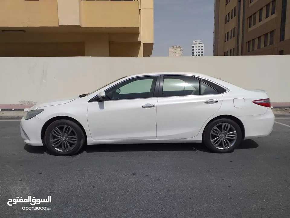 TOYOTA CAMRY SE 2017GCC FULLY AUTOMATIC