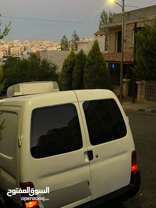 بيجو بارتنر ثلاجة 2011 للبيع