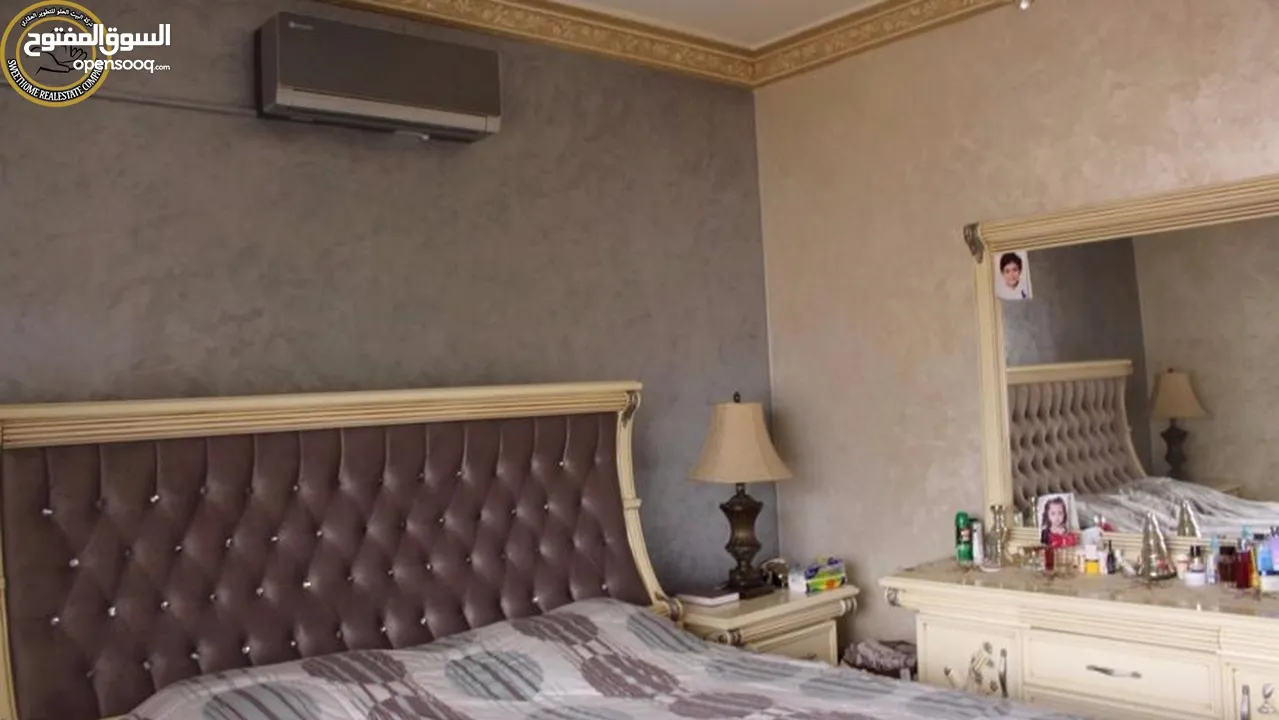 شقة مفروشة فاخرة للبيع في أم السماق الجنوبي  - خلف ال ( C-Town) طابق ثالث مع روف دوبلكس 290م