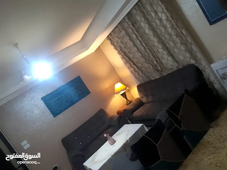شقق مفروشة للايجار شقة مفروشة مميزة بالموقع والهدوء قريبة من طريق المطار تكييف مركزي