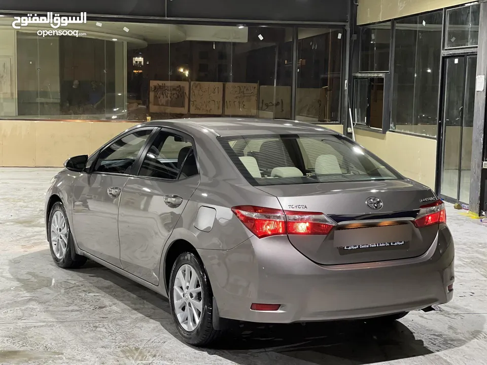 تويوتا كورولا وارد المركزية مالك اول من الشركة toyota corolla 2015