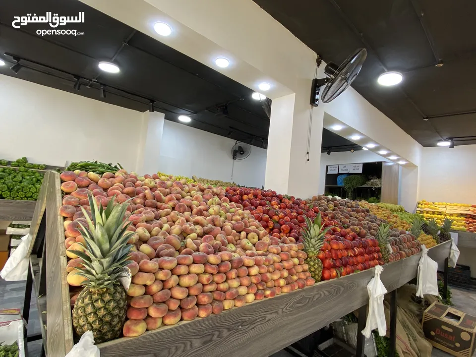 ستاندات وفروش خضار وفواكة للبيع استعمال بسيط للبيع