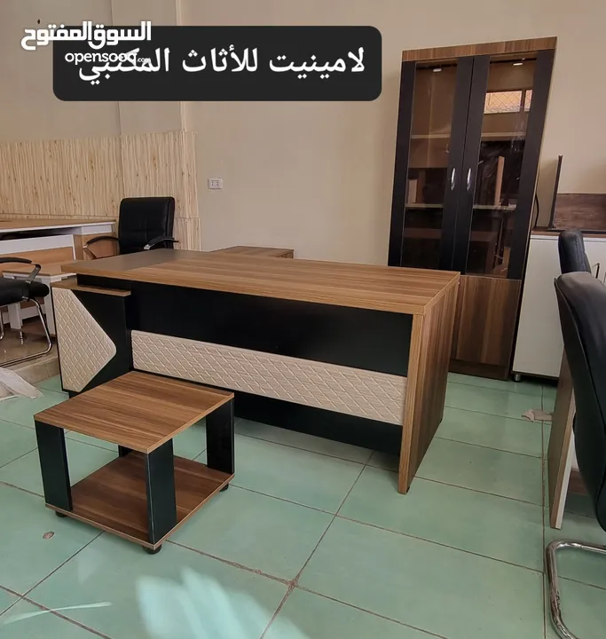 مكتب اداري قياس مترين مع جانبية وطاولة وادراج شامل التوصيل