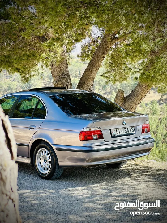 BMW E39 525