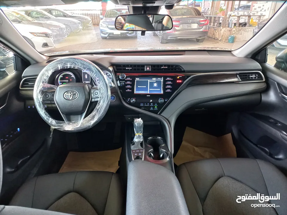 TOYOTA CAMRY HYBRID LITHIUM LE 2020 (تويوتا كامري هايبرد 2020 ليثيوم LE )