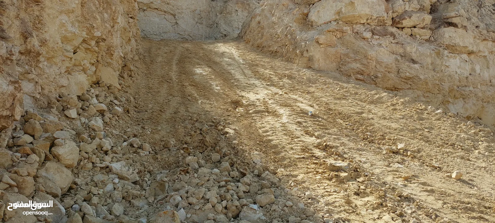 ارض للبيع في واد القف