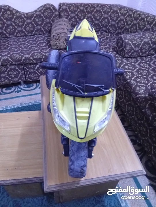 دراجة كهرباء شحن بحالة ممتازه شغالة 100/100 على الفحص