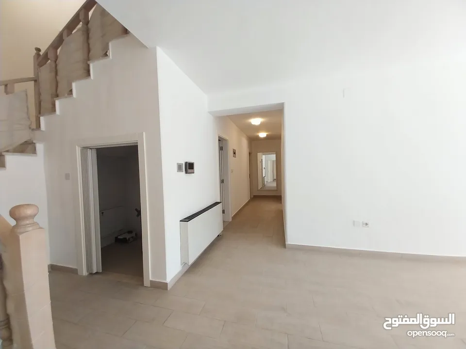 شقة للايجار في عبدون  ( Property 34494 ) سنوي فقط